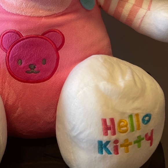 Giant hello kitty plush - Picture 2 of 4